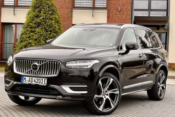 Volvo XC 90 T8 AWD Recharge Geartronic Inscription Expression